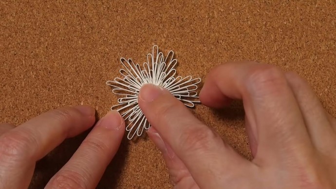 How to Make Paper Roll Snowflakes