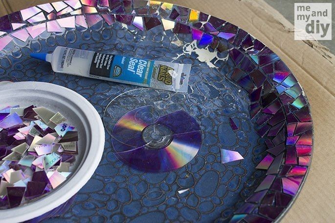 DIY Mosaic Bird Bath