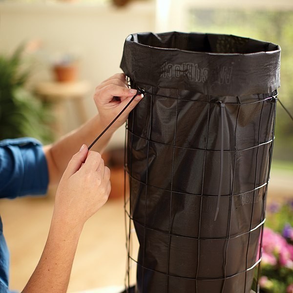 HOW TO MAKE FLOWER TOWER GARDEN HOW TO MAKE FLOWER TOWER GARDEN