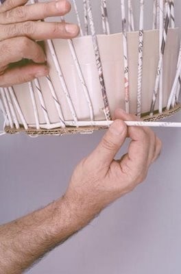 How To Weave A Simple Newspaper Basket