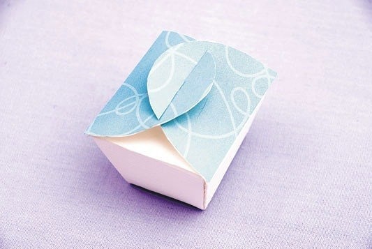 DIY Simple Cute Gift Box