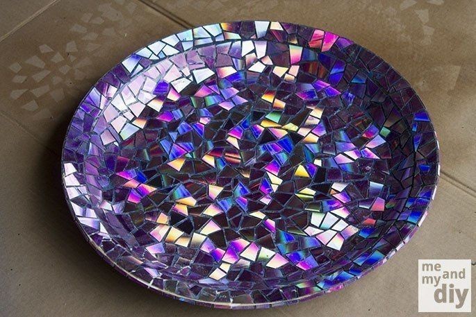 DIY Mosaic Bird Bath