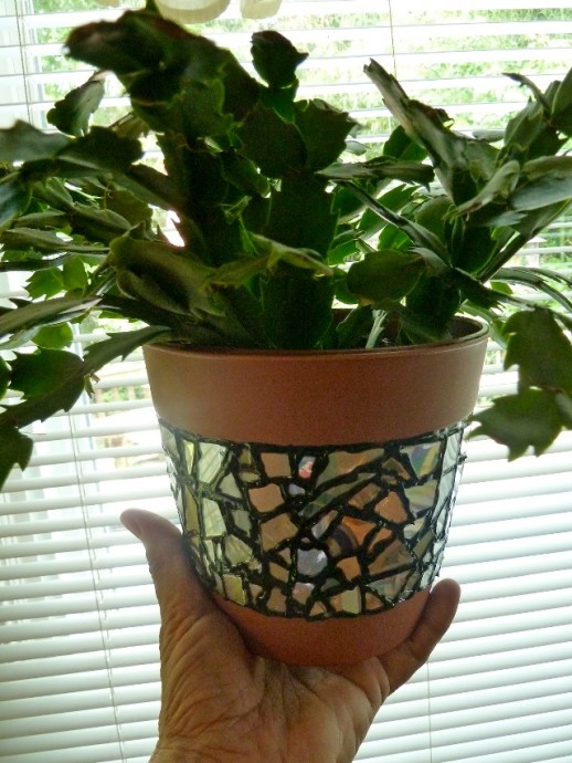 Recycled CD Mosaic Flower Pot Recycled CD Mosaic Flower Pot