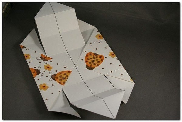 Simple Origami Gift Box Folding Instructions