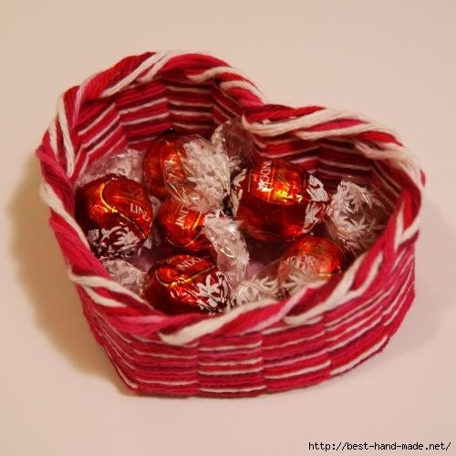Heart-Shaped Basket Weaving Tutorial Heart-Shaped Basket Weaving Tutorial
