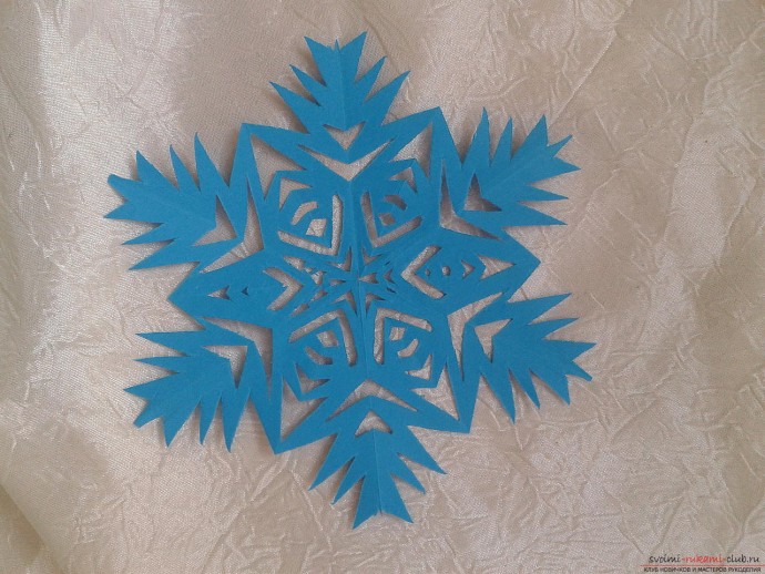 How to Make Paper Snowflakes — All Craft Ideas