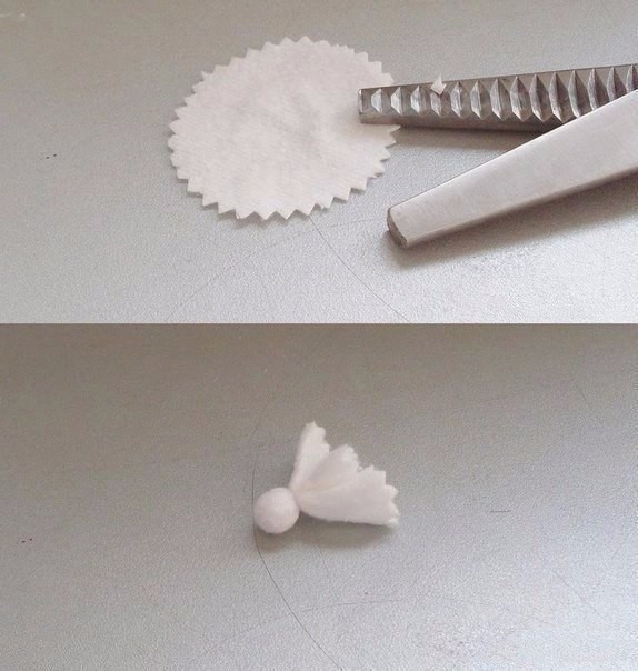 Craft an angel with your own hands from cotton pads
