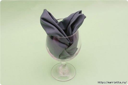 How to DIY Rosette Napkin Fold