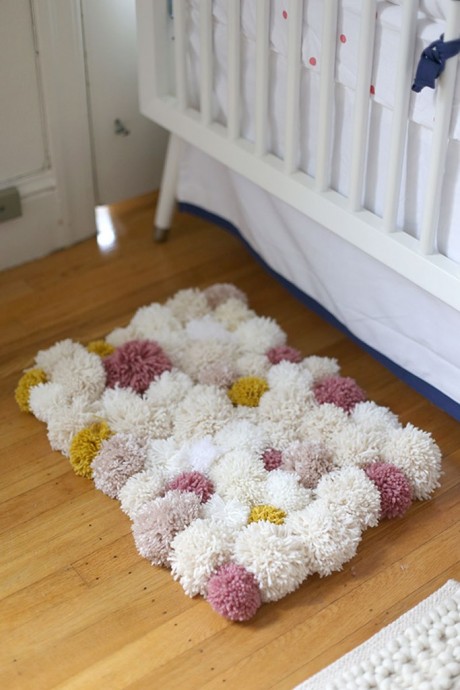 DIY EASY POM POM RUG DIY EASY POM POM RUG