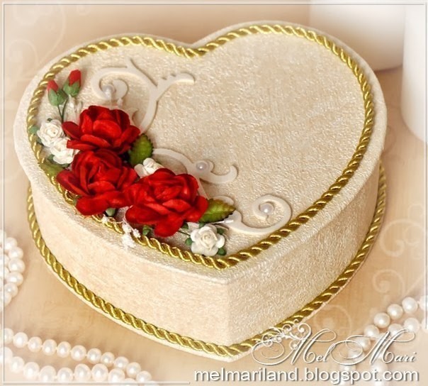 Jewelry Box in Heart shape (Reels of Adhesive Tape)