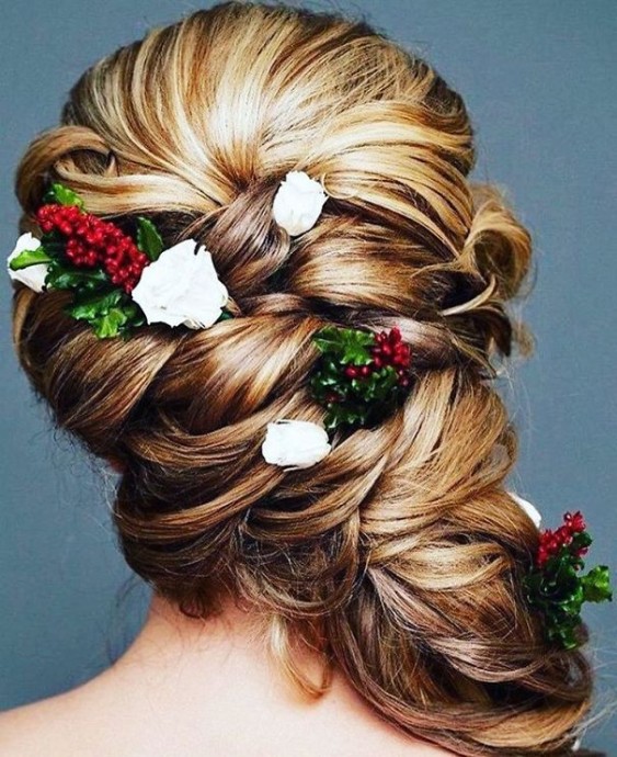 40 Most Creative Christmas Hairstyles Ever