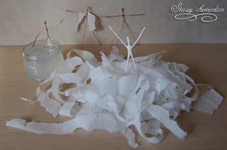 How to Make Dancing Ballerinas from Wire and Napkins