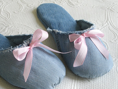 DIY Slippers from Old Jeans