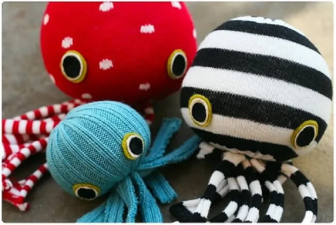 Easy DIY Sock Octopus – Socktopus