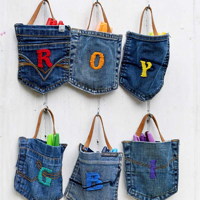 Fantastic Wall Pockets From Old Jeans