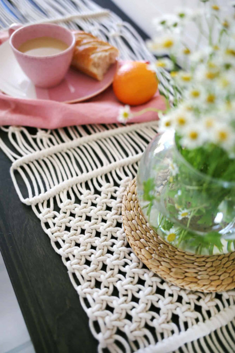 Simple Macrame Table Runner