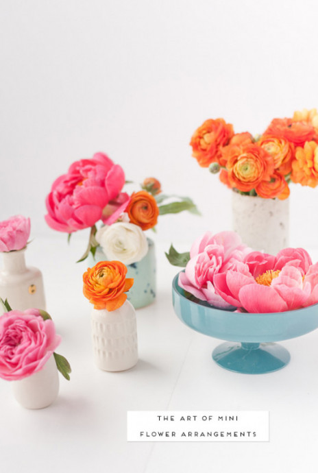 The Art of the Mini Arrangement. How to Quickly Arrange Teeny Tiny Bouquets in Vases The Art of the Mini Arrangement. How to Quickly Arrange Teeny Tiny Bouquets in Vases