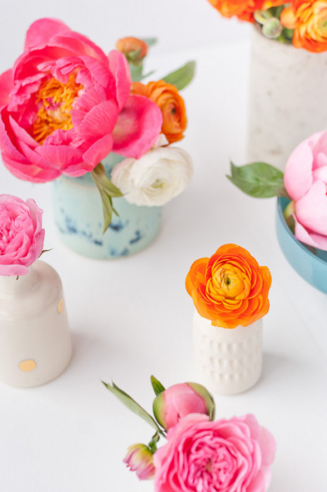 The Art of the Mini Arrangement. How to Quickly Arrange Teeny Tiny Bouquets in Vases